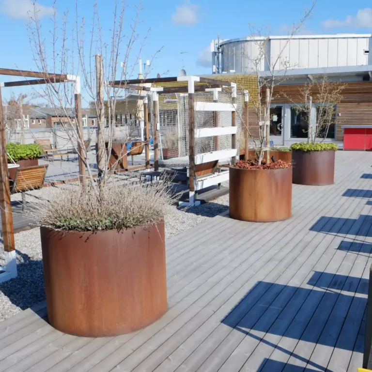 runda planteringskärl i corten