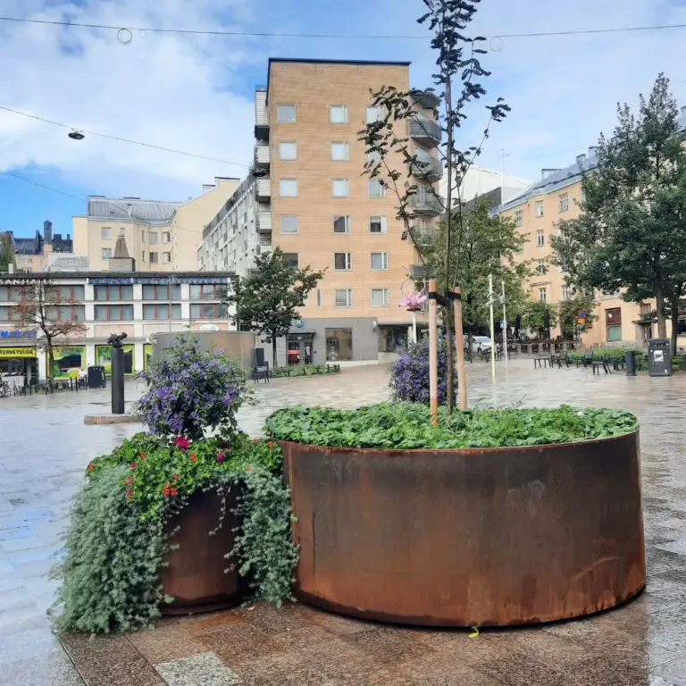 stora runda krukor i cortenstål